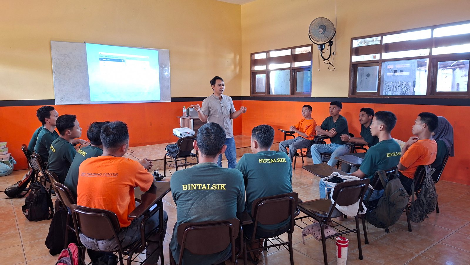 Pembekalan On Job Training